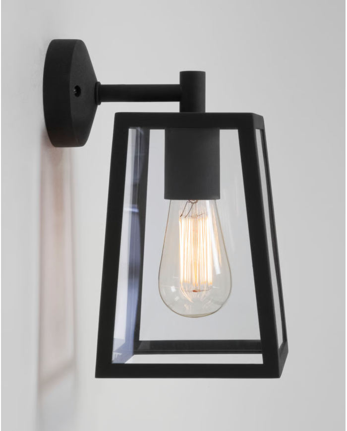 Calvi Wall 215 - Astro